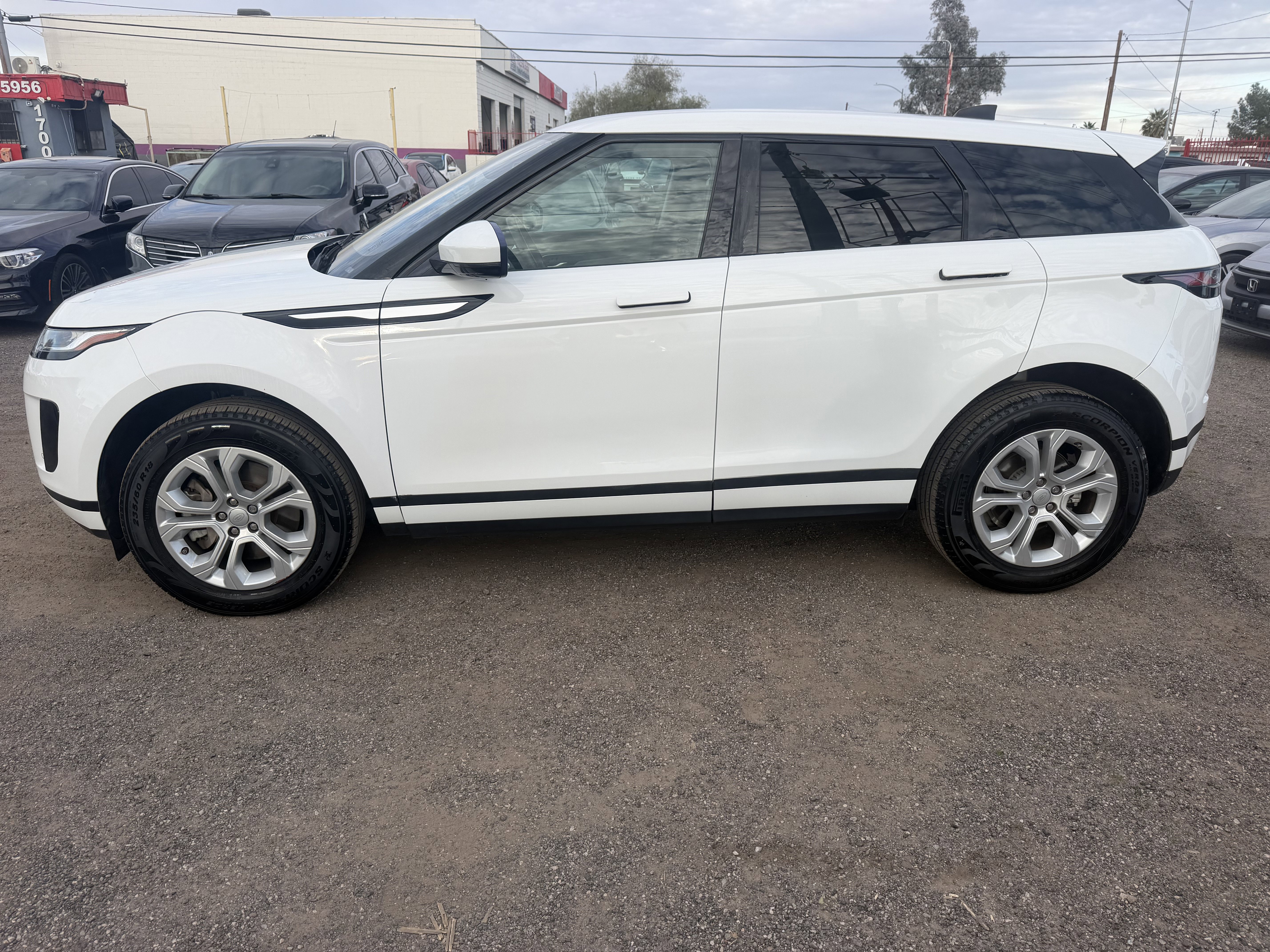 Used 2020 Land Rover Range Rover Evoque S AWD/4WD image 8