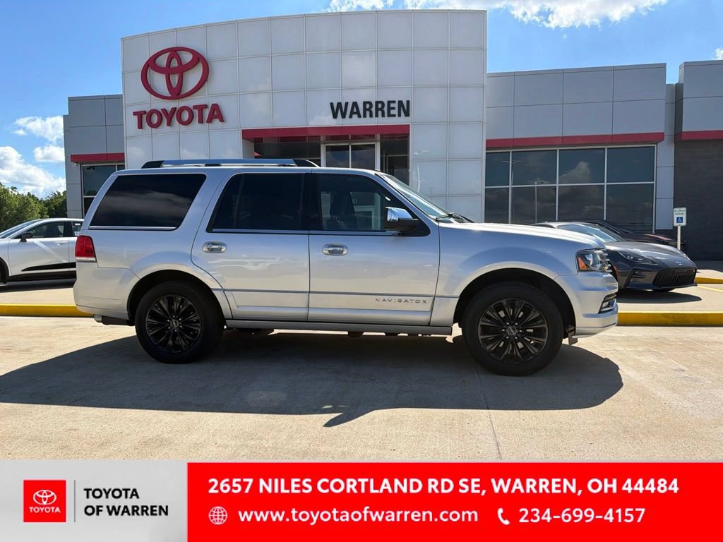 Used 2016 Lincoln Navigator Select AWD/4WD image 1