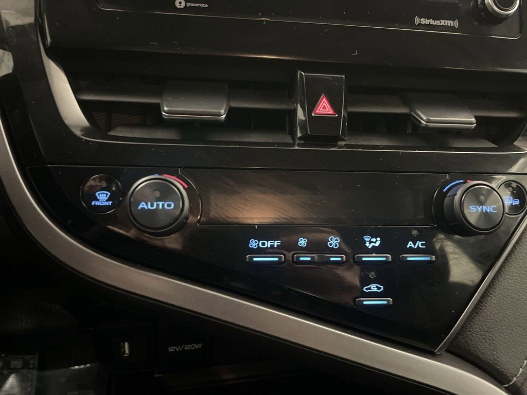 Used 2022 Toyota Camry SE w/ Convenience Package image 12