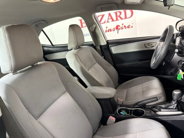 Used 2015 Toyota Corolla LE FWD image 16