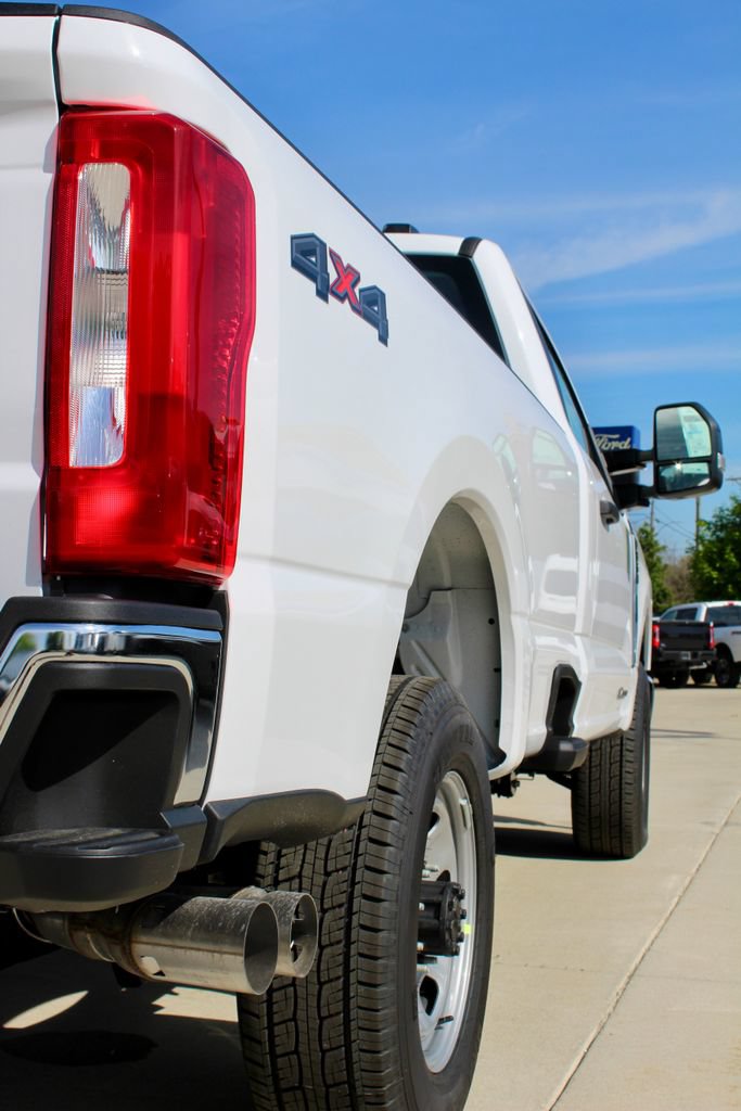 New 2026 Ford F350 XL w/ XL Chrome Package AWD/4WD image 27