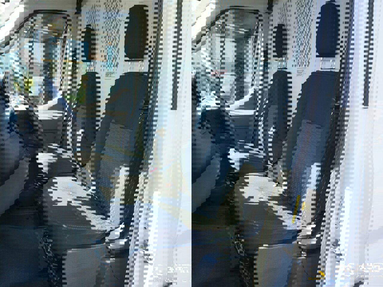 Used 2023 Ford Transit 250 Medium Roof image 11