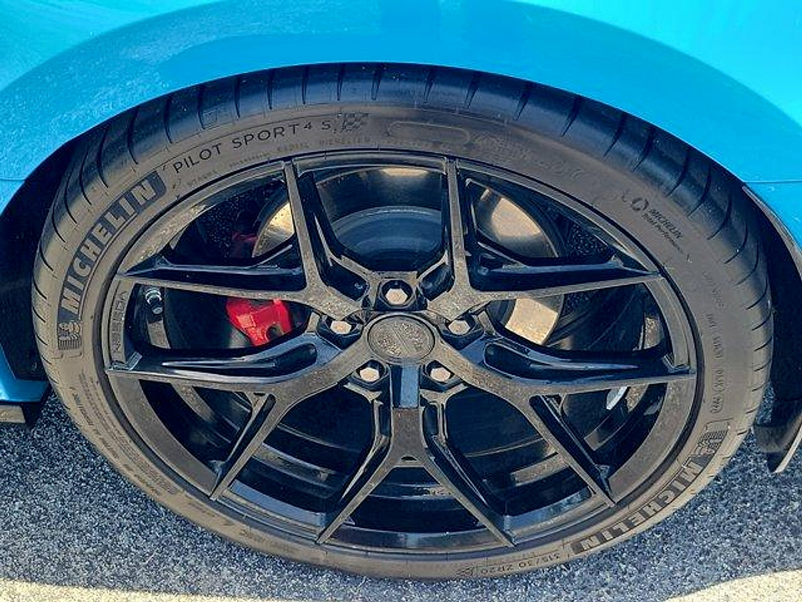 Used 2023 Chevrolet Camaro LT w/ RS Package RWD image 9