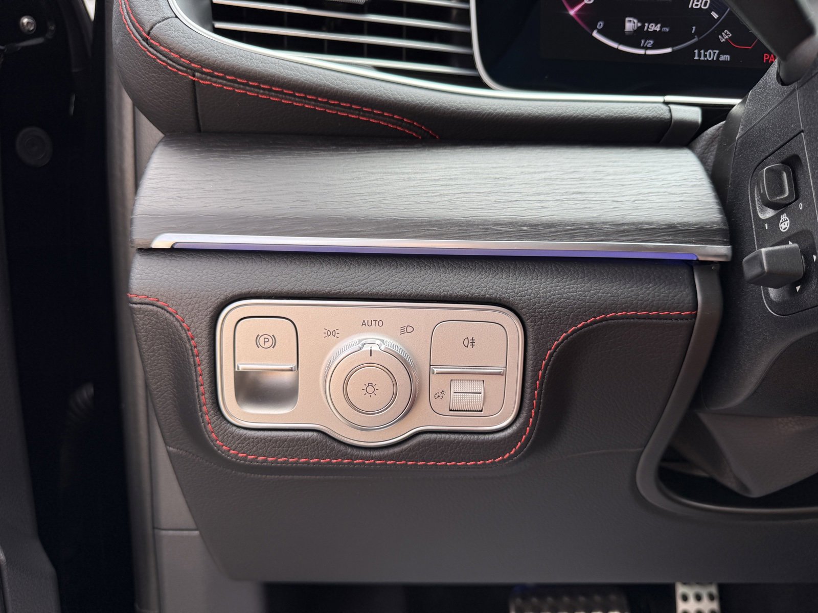 Used 2025 Mercedes-Benz GLE 53 AMG 4MATIC Coupe w/ Driver Assistance Package image 30