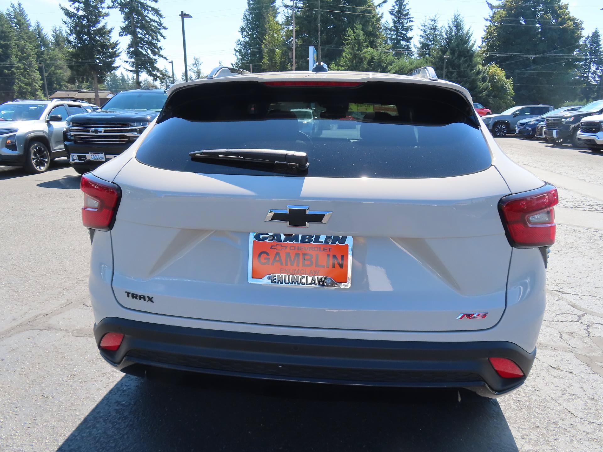 New 2026 Chevrolet Trax RS w/ Sunroof Package FWD image 7