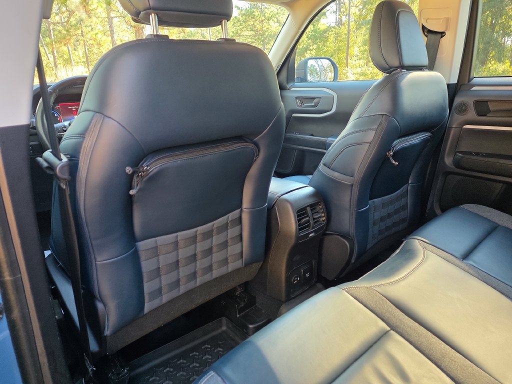 Used 2022 Ford Bronco Sport Outer Banks w/ Tech Package AWD/4WD image 17