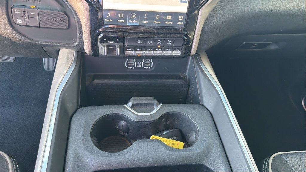 Used 2024 RAM 3500 Laramie w/ Towing Technology Group AWD/4WD image 20
