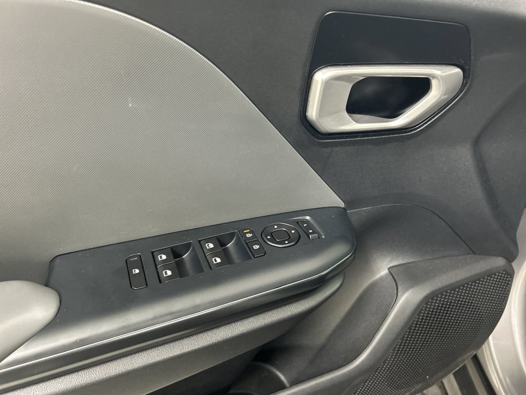 Certified 2025 Kia K4 FWD image 11