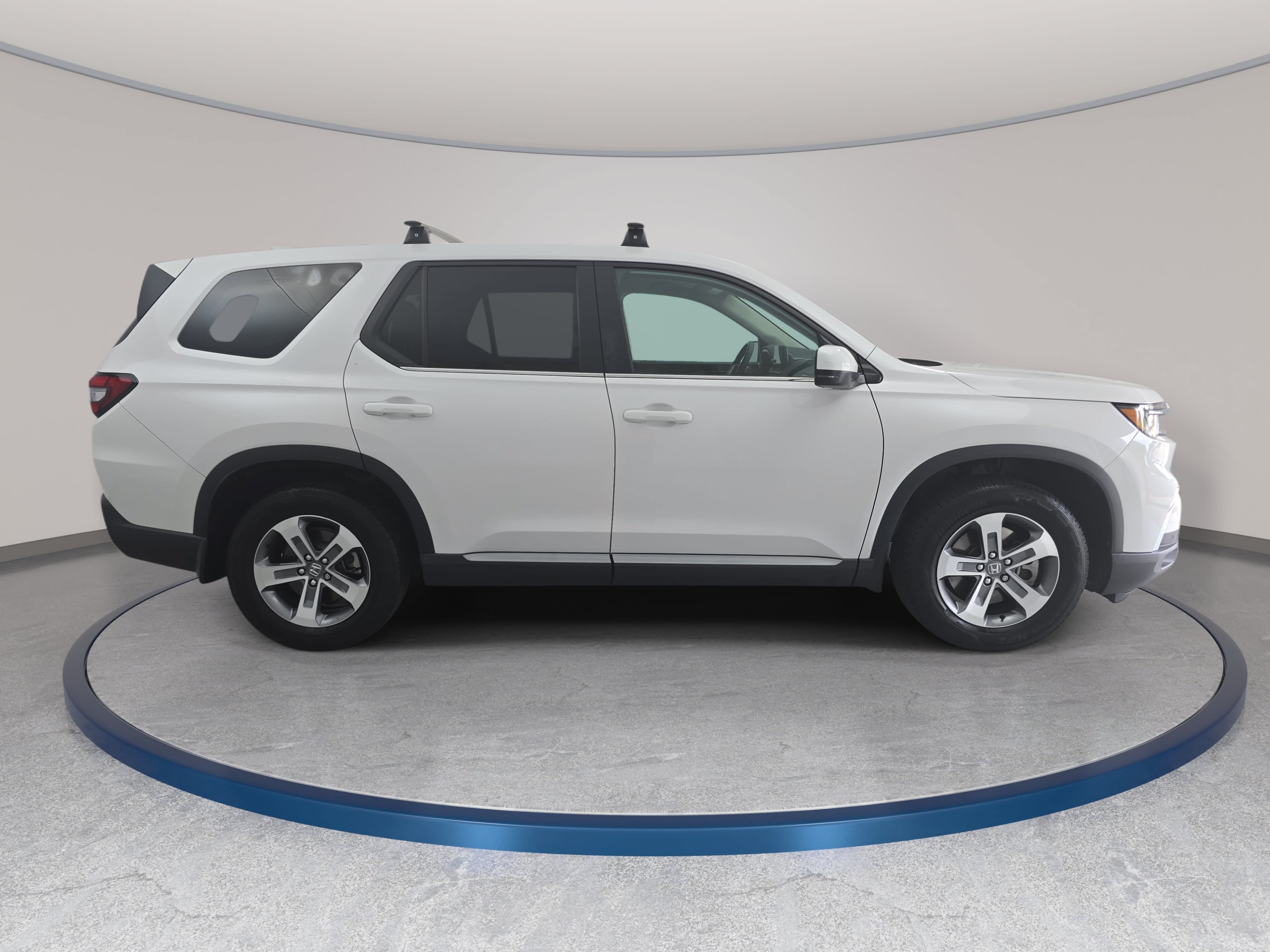 Certified 2024 Honda Pilot EX-L image 4