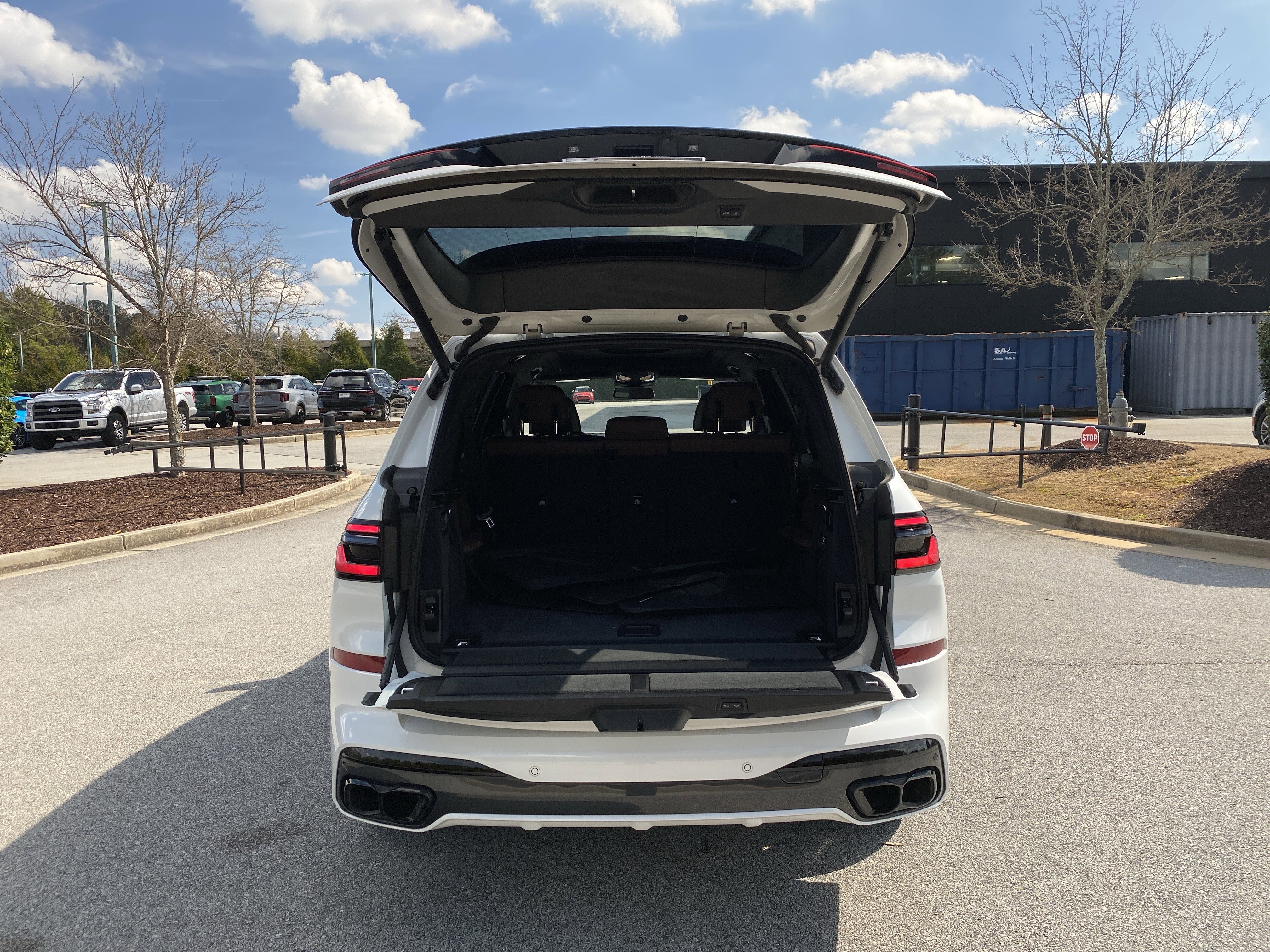 Used 2024 BMW X7 M60i w/ Executive Package image 52