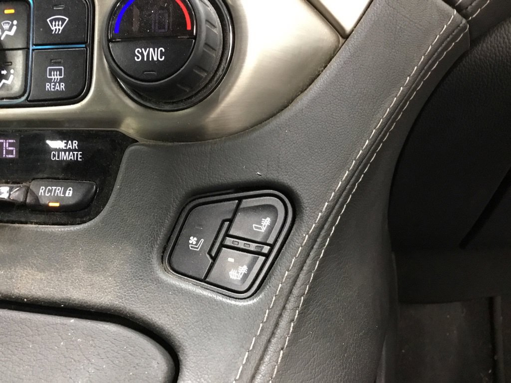 Used 2020 GMC Yukon XL Denali AWD/4WD image 22