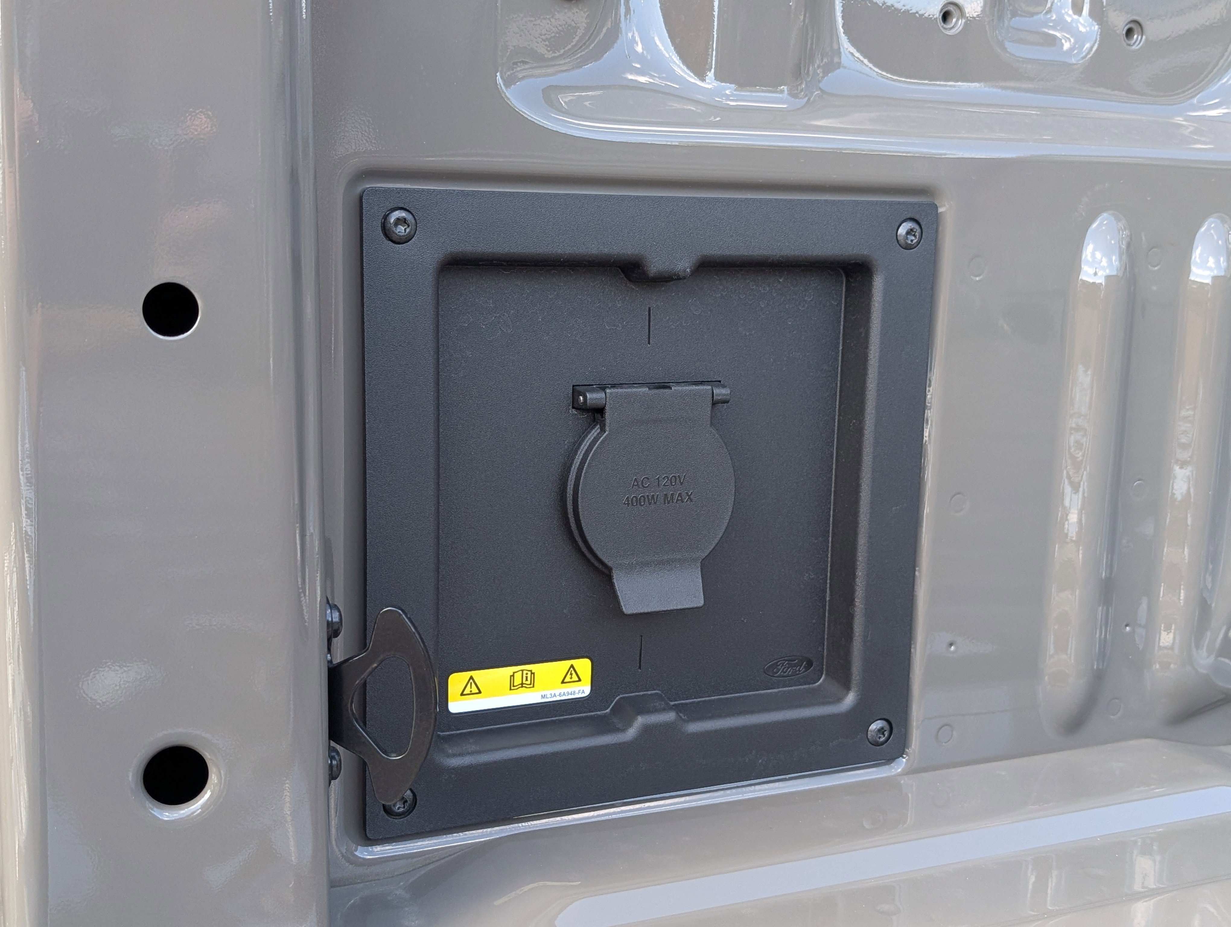 New 2025 Ford F150 XLT w/ Equipment Group 302A MID image 9