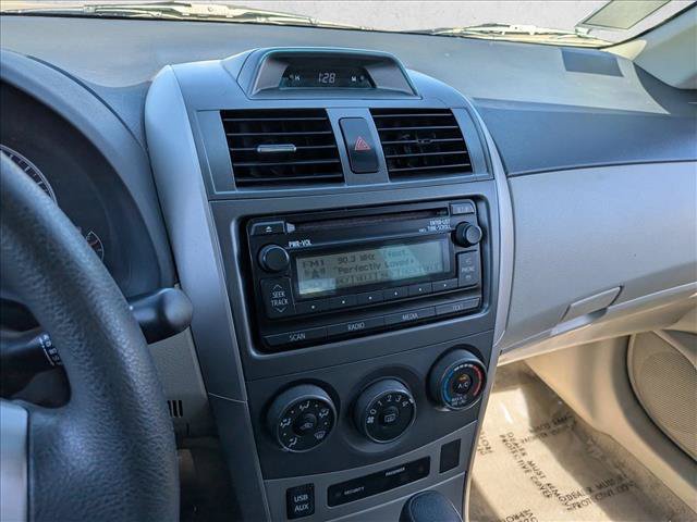 Used 2012 Toyota Corolla LE FWD image 18