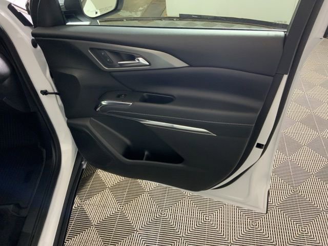 New 2026 Chevrolet Traverse LT w/ Driver Confidence Package image 33