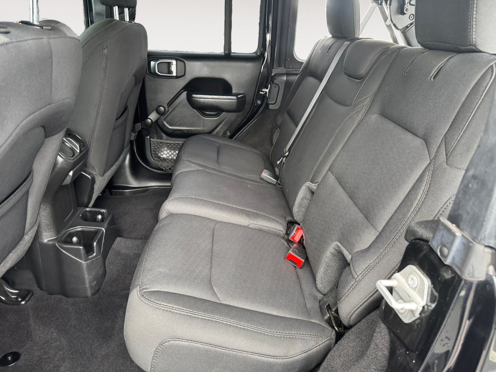 Used 2022 Jeep Wrangler Unlimited Sport AWD/4WD image 13