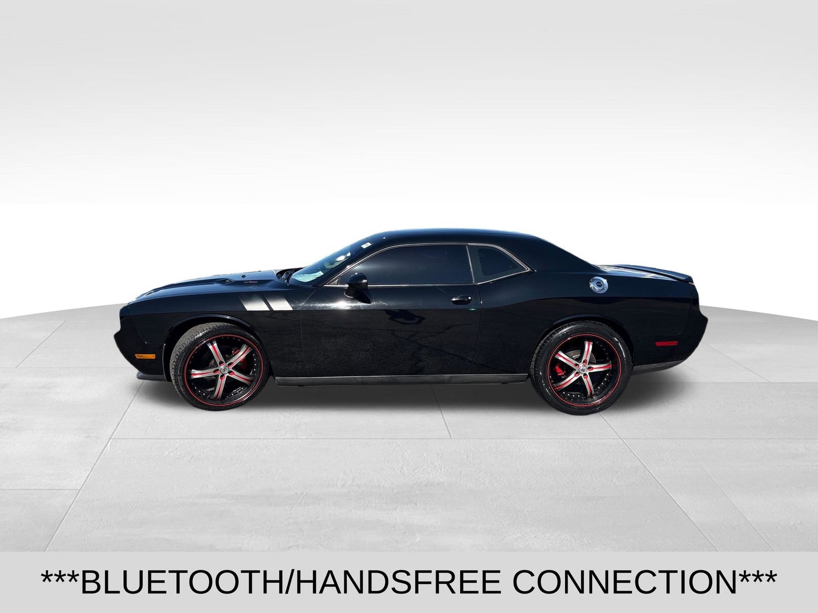 Used 2013 Dodge Challenger R/T Plus RWD image 2