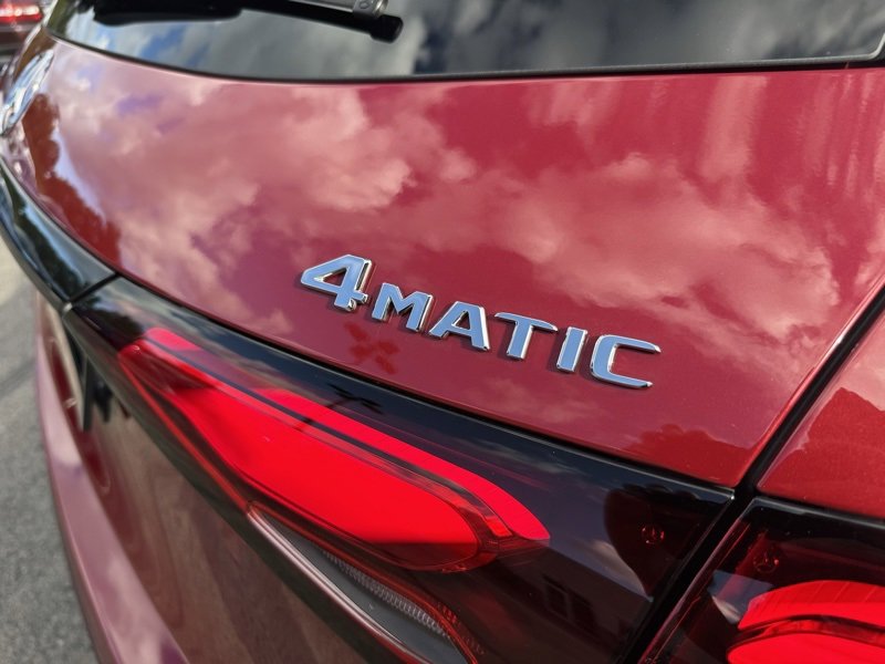 Used 2025 Mercedes-Benz GLC 350e 4MATIC image 44