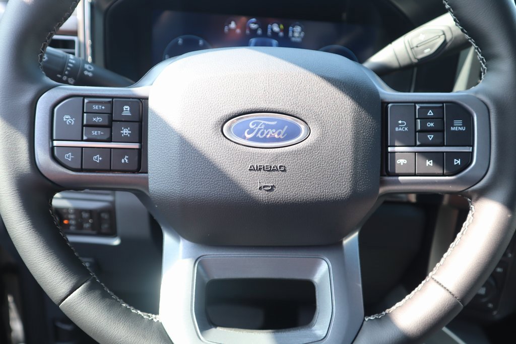 New 2025 Ford F350 Lariat w/ Lariat Ultimate Package image 3