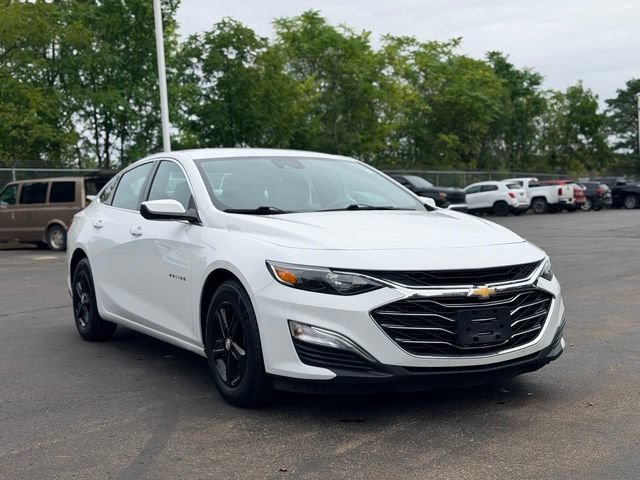 Used 2020 Chevrolet Malibu LS w/ Driver Confidence Package II FWD image 4