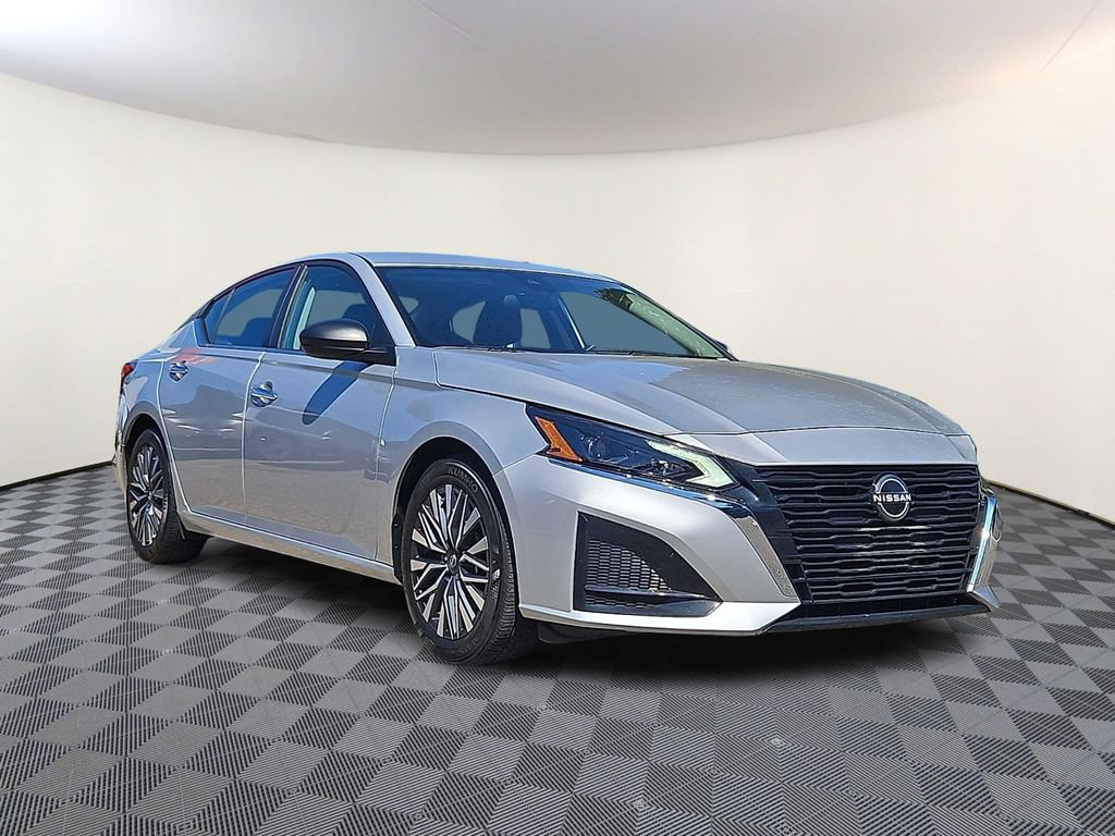 Certified 2024 Nissan Altima 2.5 SV