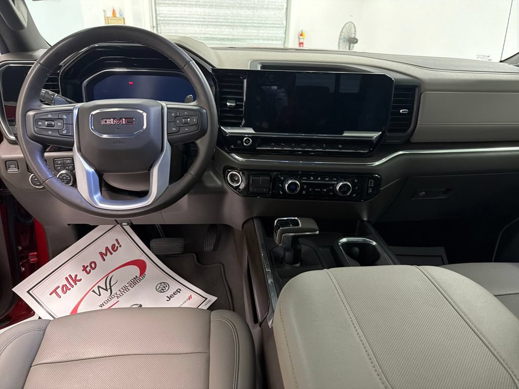Used 2023 GMC Sierra 1500 SLT w/ SLT Premium Package AWD/4WD image 13