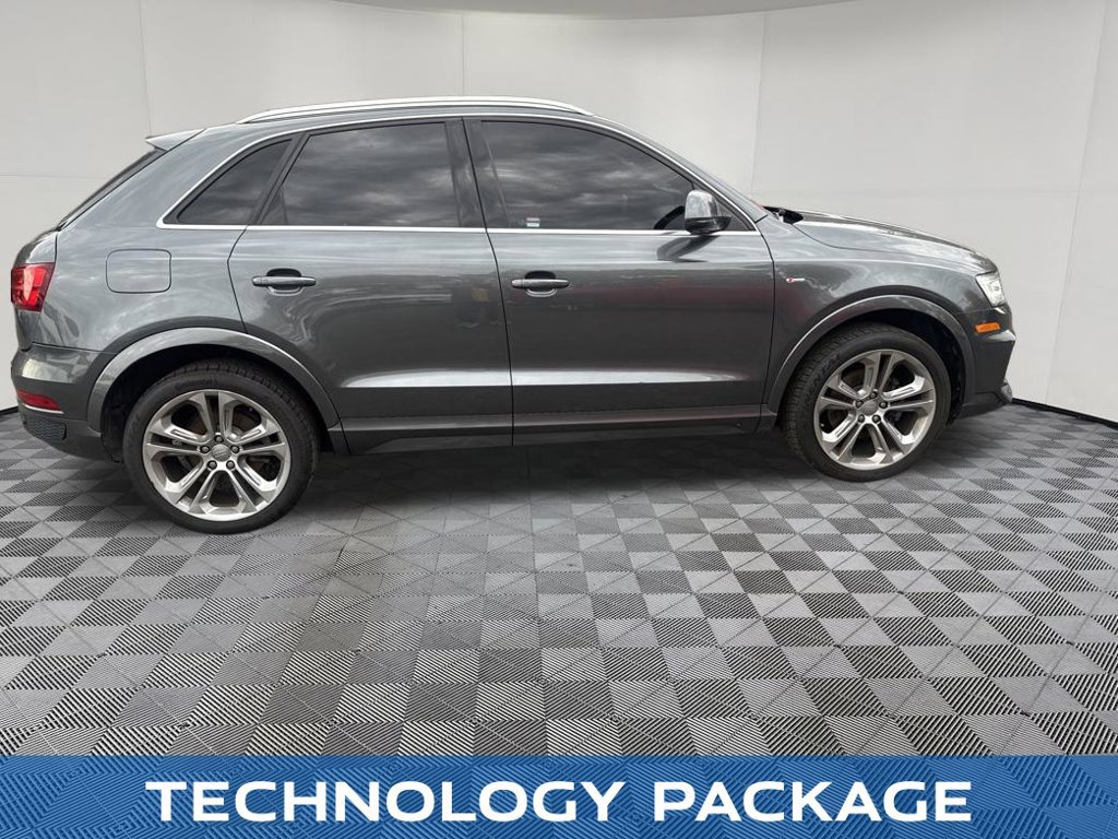 Used 2018 Audi Q3 2.0T Premium Plus w/ Premium Plus Package AWD/4WD image 10