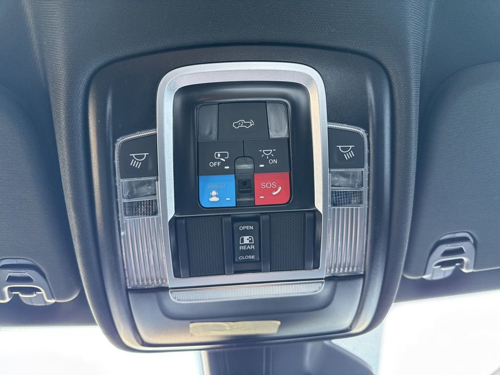 New 2026 RAM 1500 4x4 Crew Cab image 13