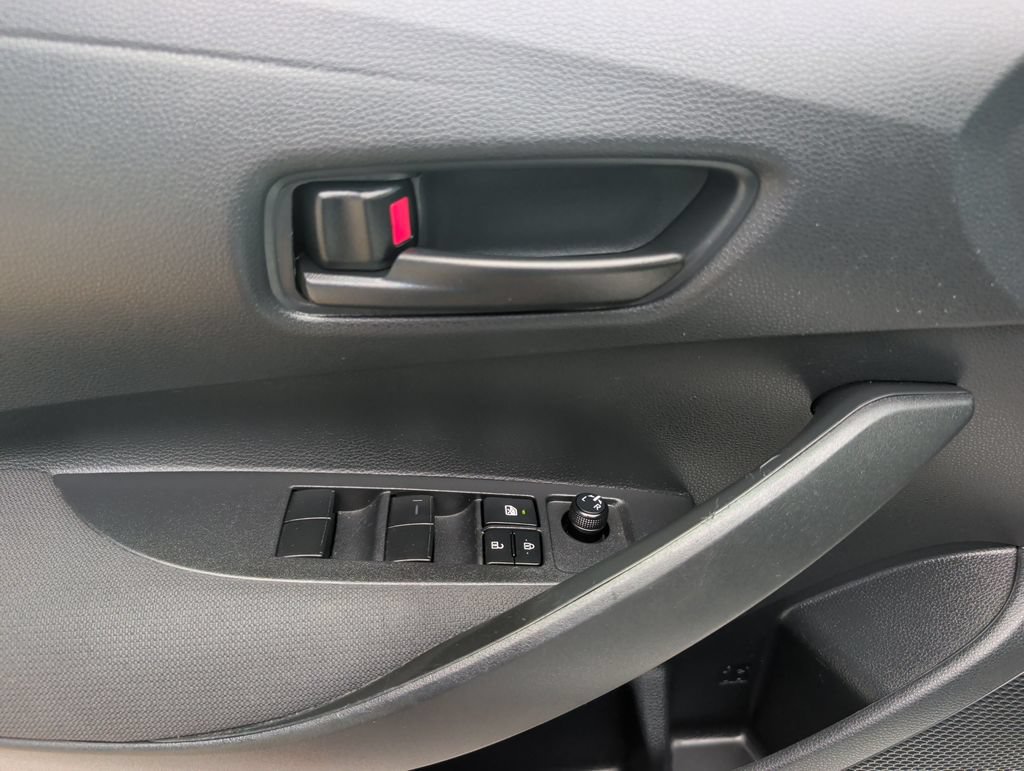 Used 2023 Toyota Corolla LE w/ LE Convenience Package FWD image 10