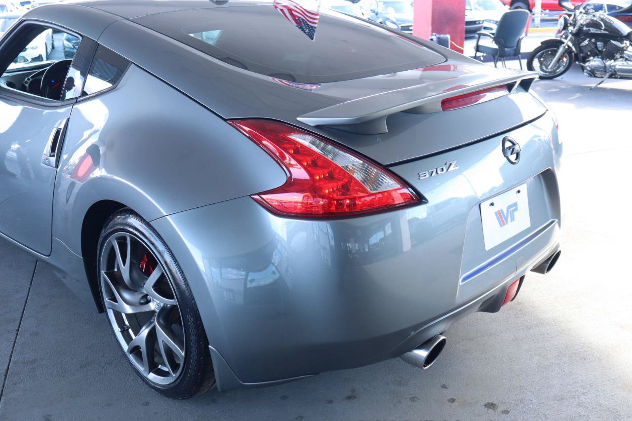 Used 2016 Nissan 370Z Coupe RWD image 10