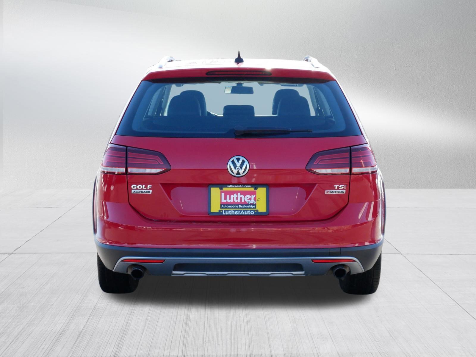 Used 2018 Volkswagen Golf Alltrack SE image 6