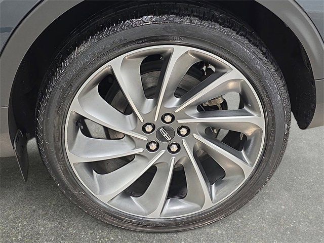 Certified 2022 Lincoln Nautilus Reserve w/ Equipment Group 201A image 30