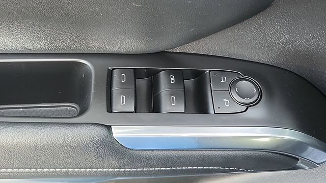 Used 2024 Chevrolet Traverse LT image 17