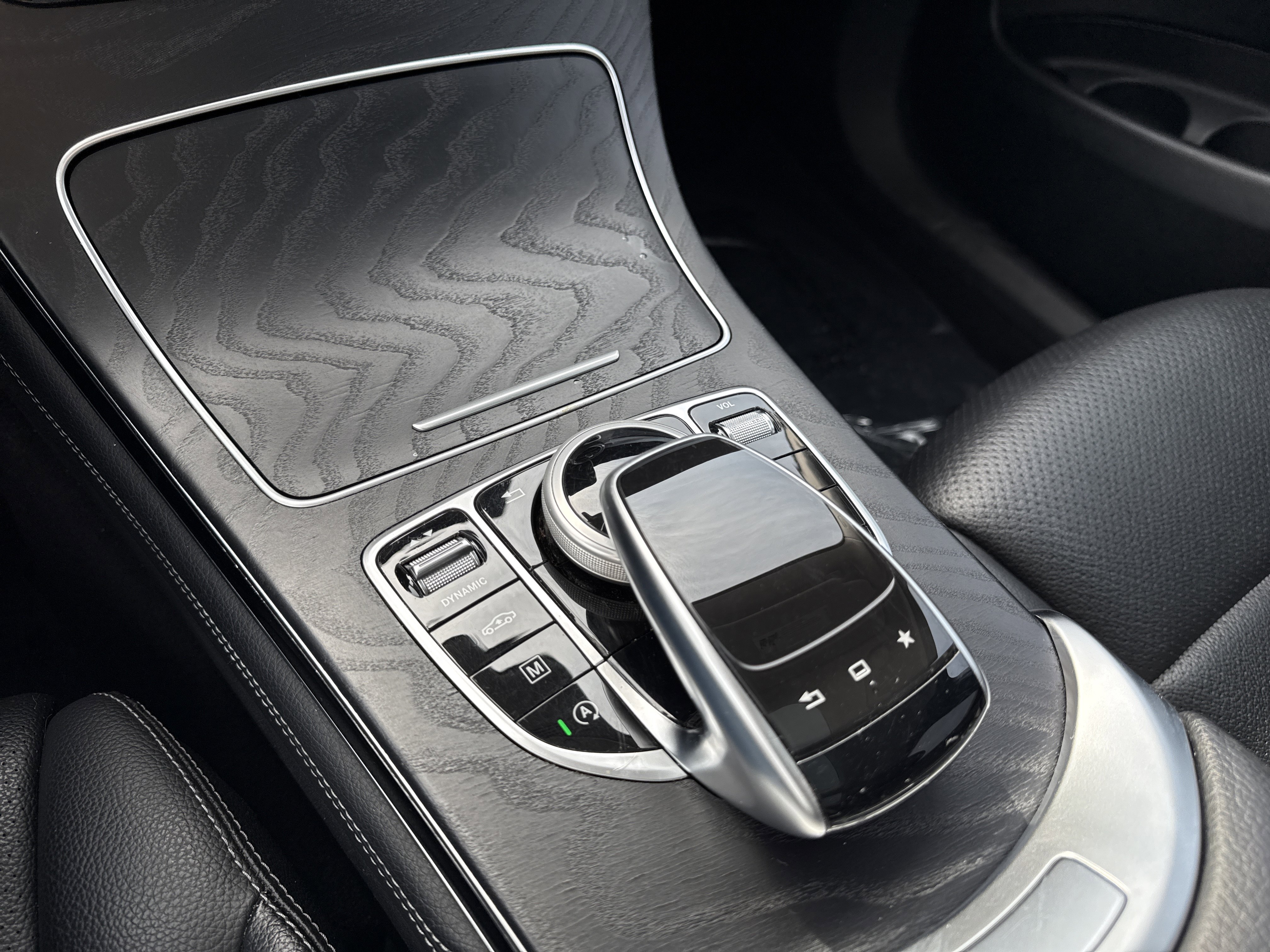 Used 2016 Mercedes-Benz GLC 300 4MATIC w/ Driver Assistance Package image 20