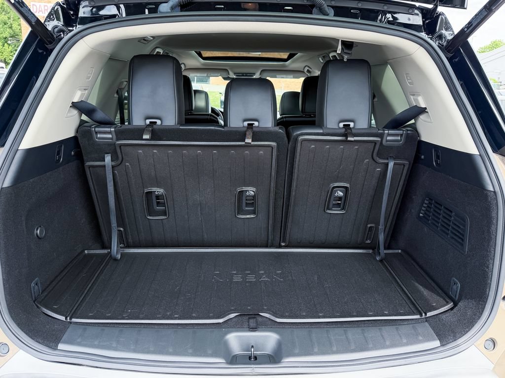 Certified 2023 Nissan Pathfinder Platinum AWD/4WD image 45
