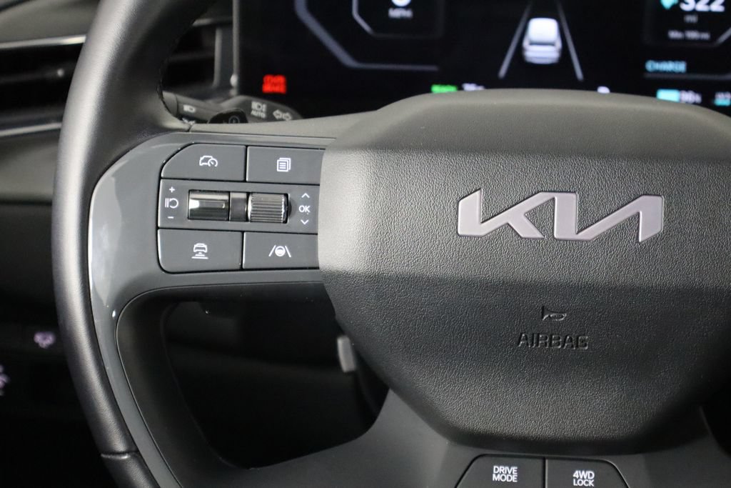 Used 2024 Kia EV9 Land AWD/4WD image 8