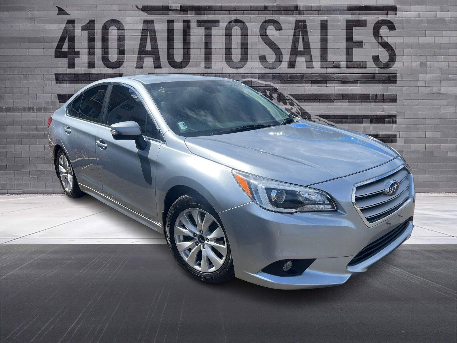 Used 2017 Subaru Legacy 2.5i Premium AWD/4WD image 1
