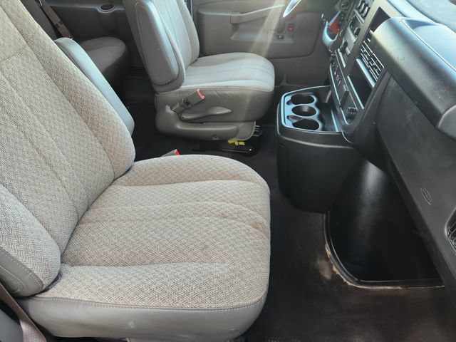 Used 2025 Chevrolet Express 3500 LS RWD image 18