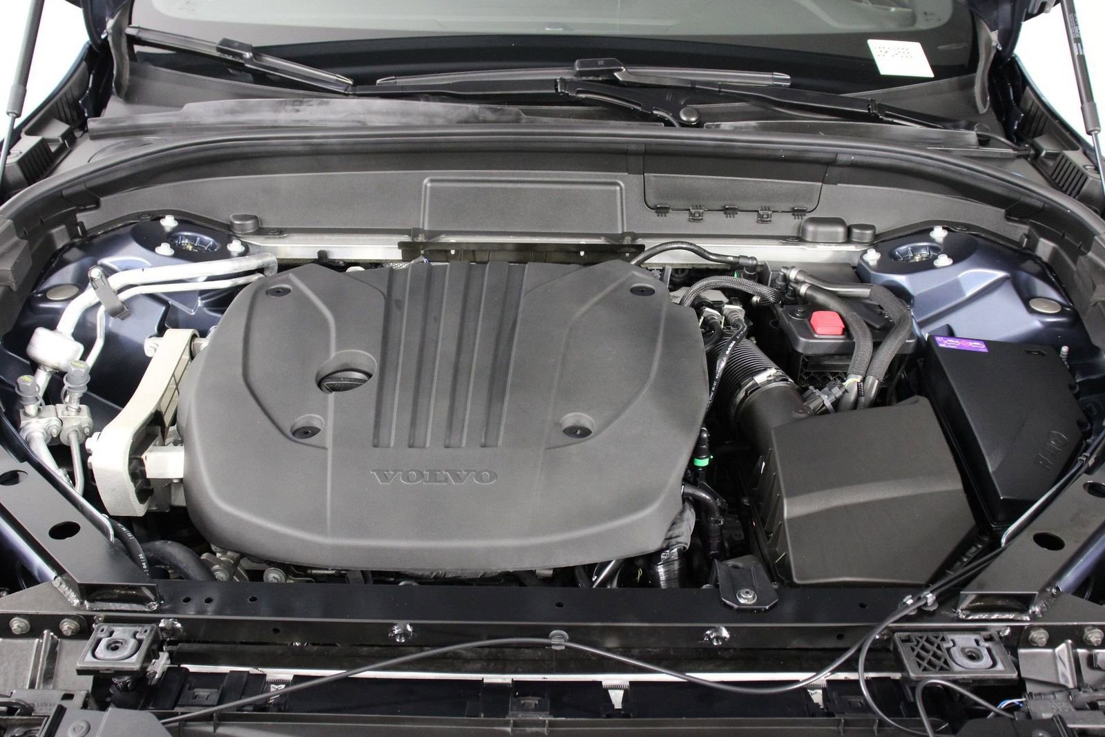 Certified 2026 Volvo XC60 B5 Plus w/ Protection Package Premier AWD/4WD image 24