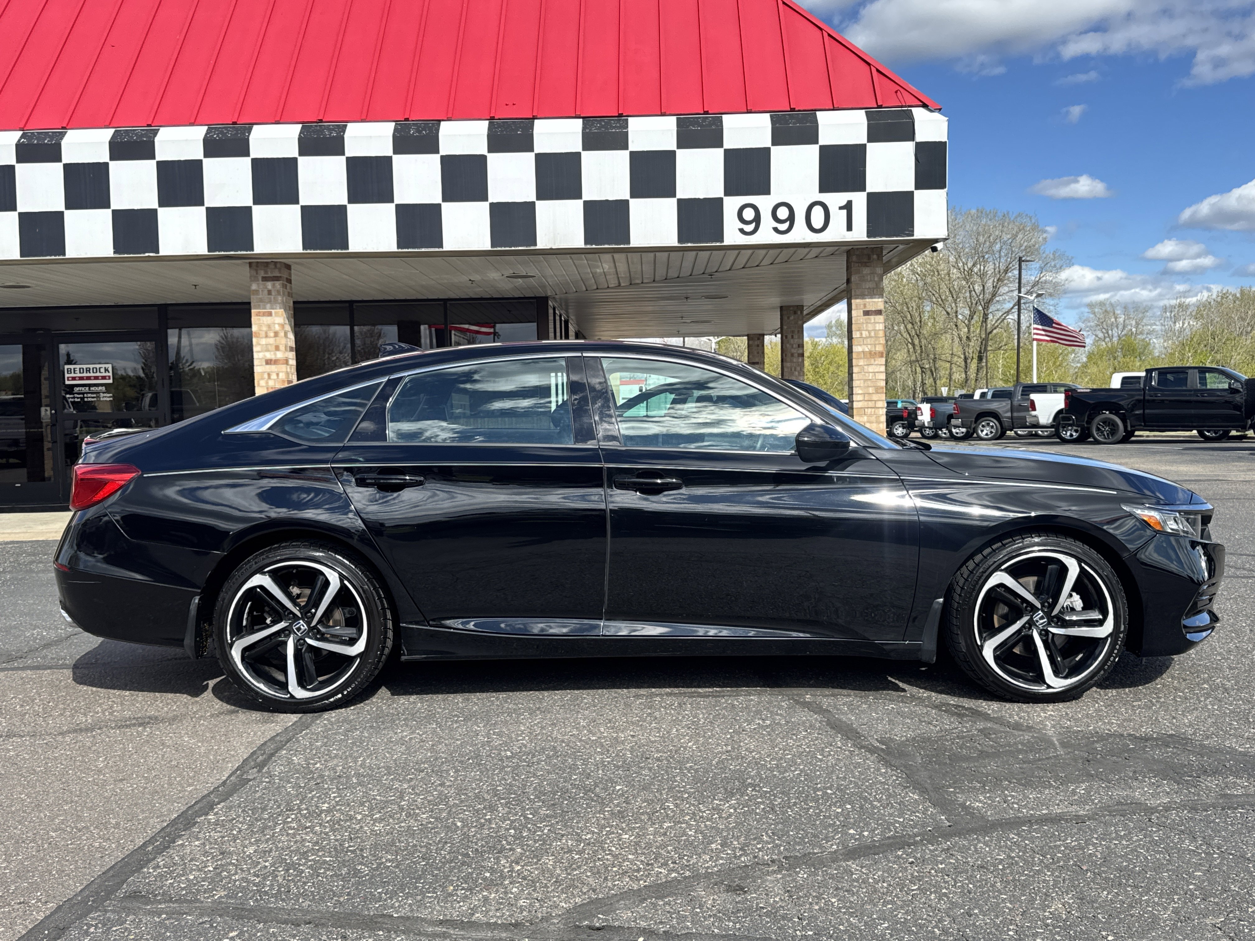 Used 2019 Honda Accord Sport image 8