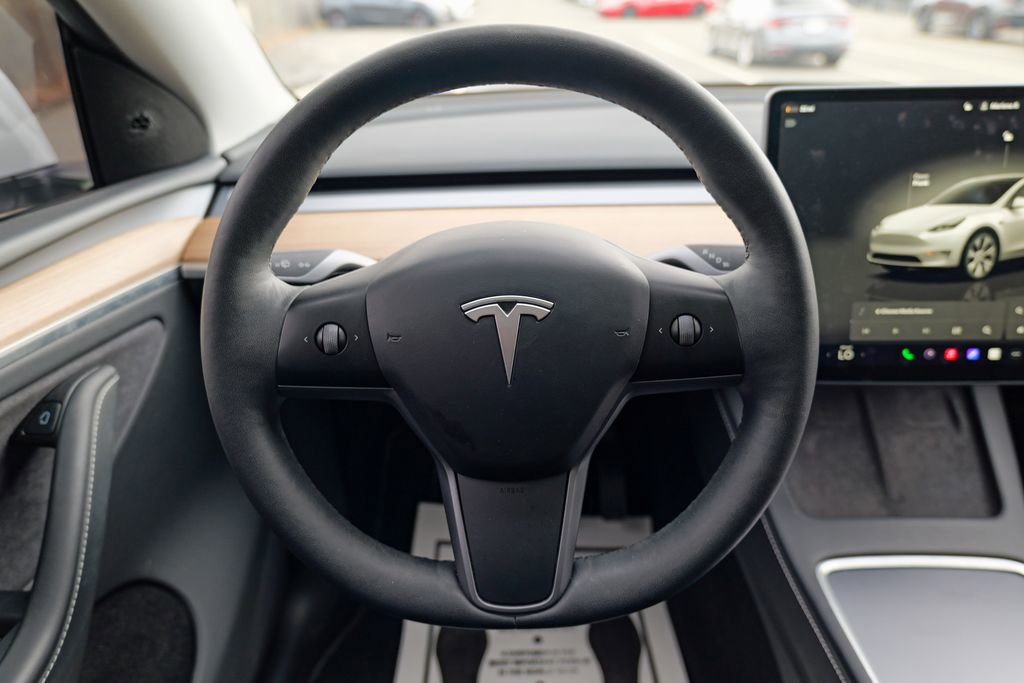 Used 2024 Tesla Model Y Long Range image 41
