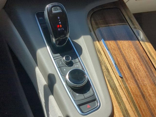 Used 2021 Cadillac Escalade Sport Platinum w/ LPO, ONYX Package image 12