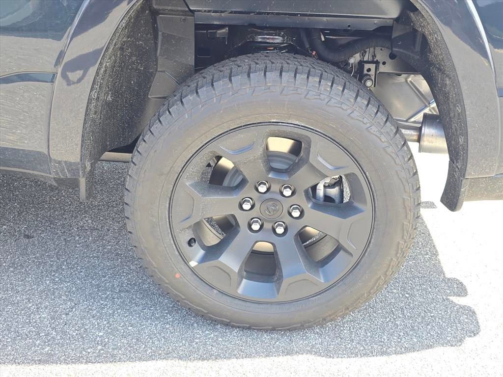 New 2026 RAM 1500 4x4 Crew Cab image 6