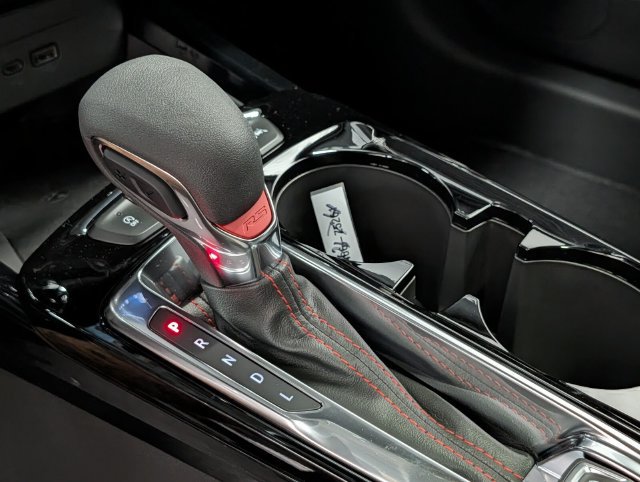 New 2026 Chevrolet Trax RS w/ Sunroof Package FWD image 27