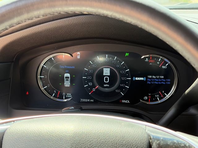 Used 2018 Cadillac Escalade Luxury image 22