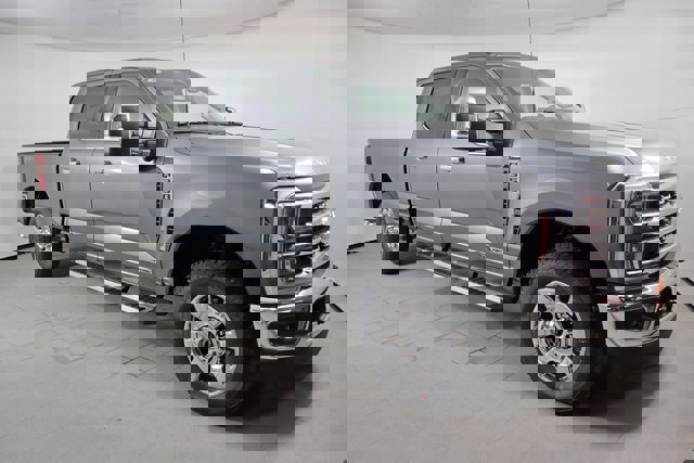 New 2026 Ford F350 Lariat w/ Chrome Package image 3