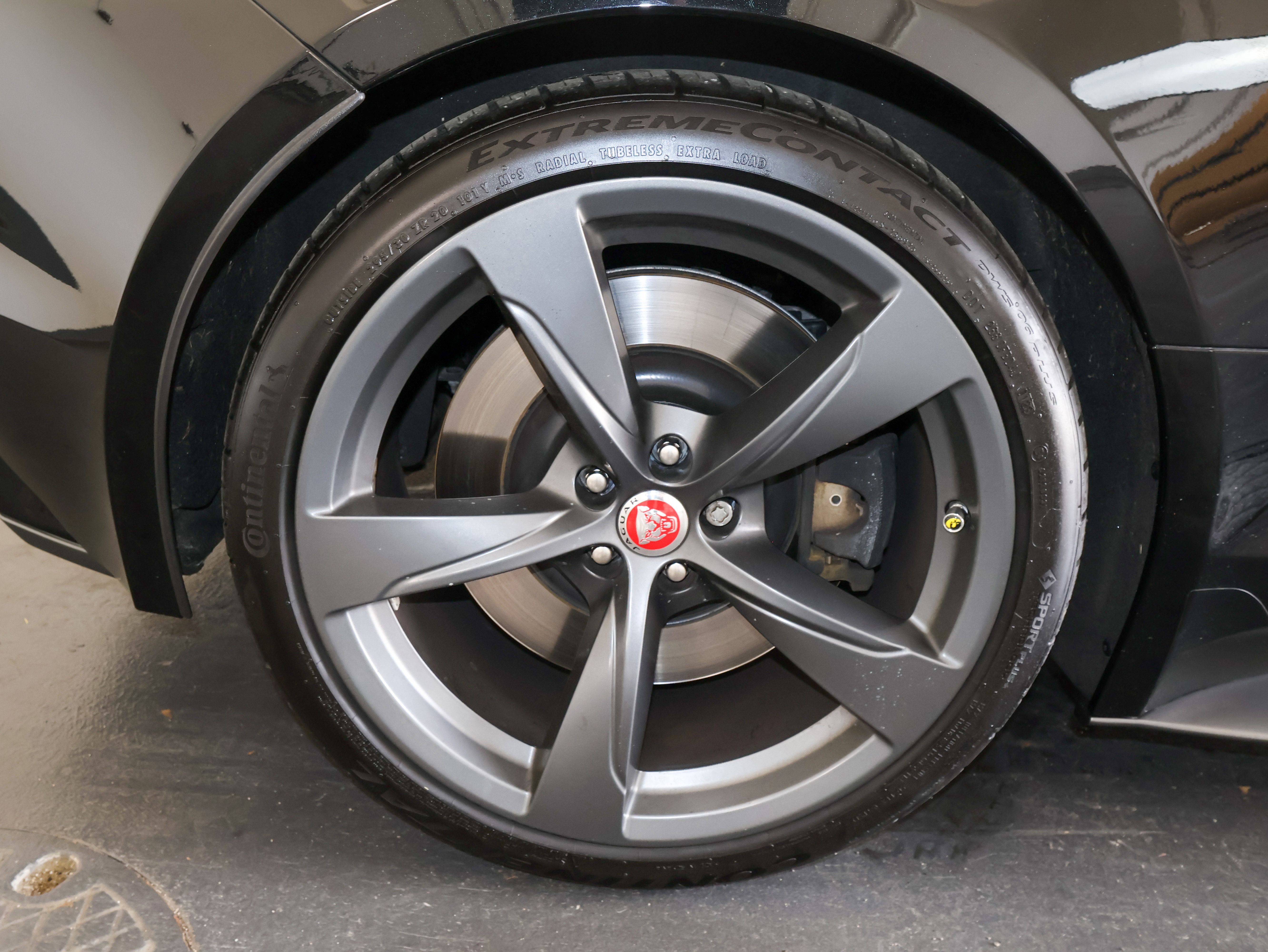 Used 2018 Jaguar F-TYPE 400 Sport image 37