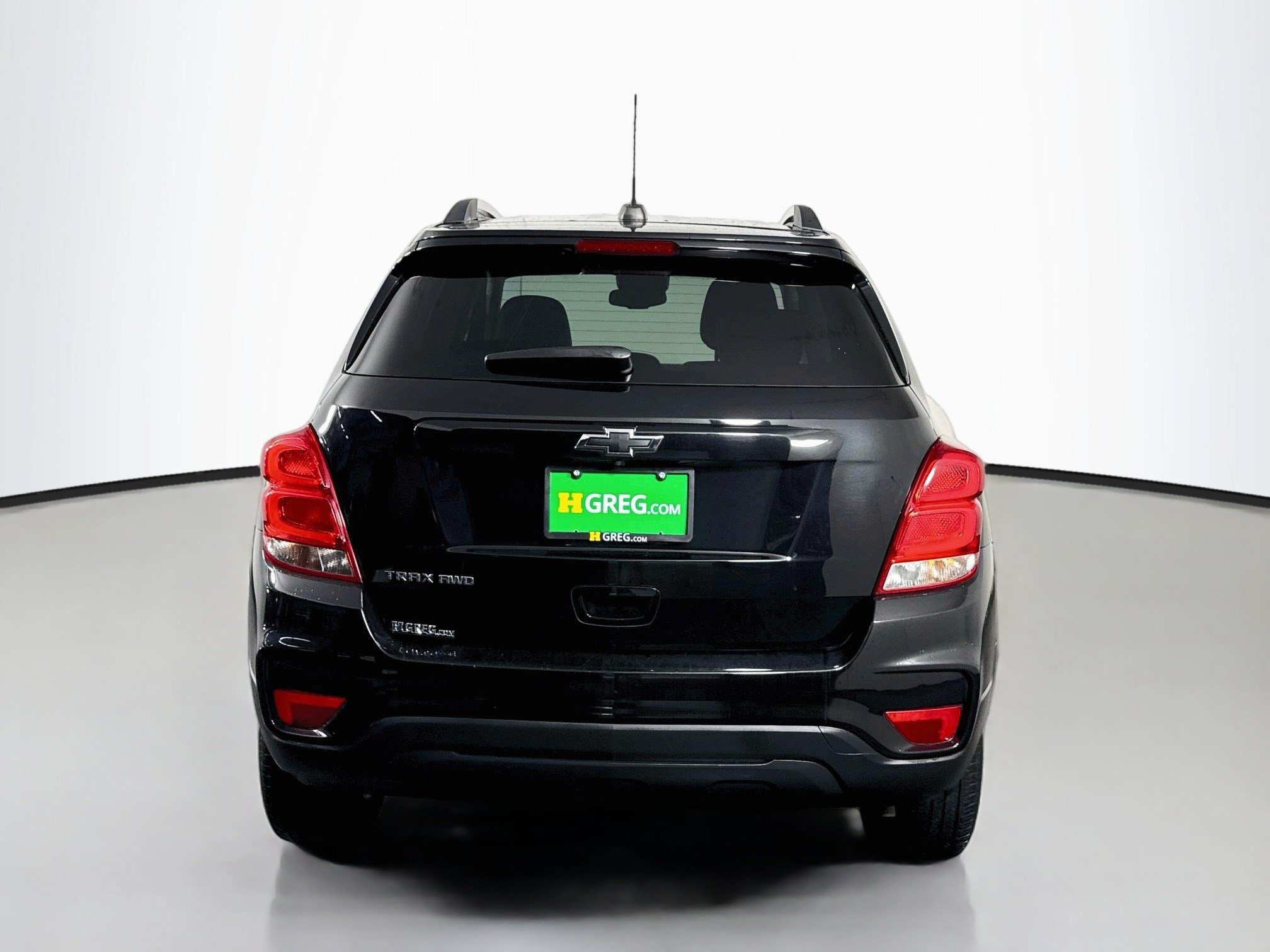 Used 2022 Chevrolet Trax LT w/ Midnight Edition AWD/4WD image 8
