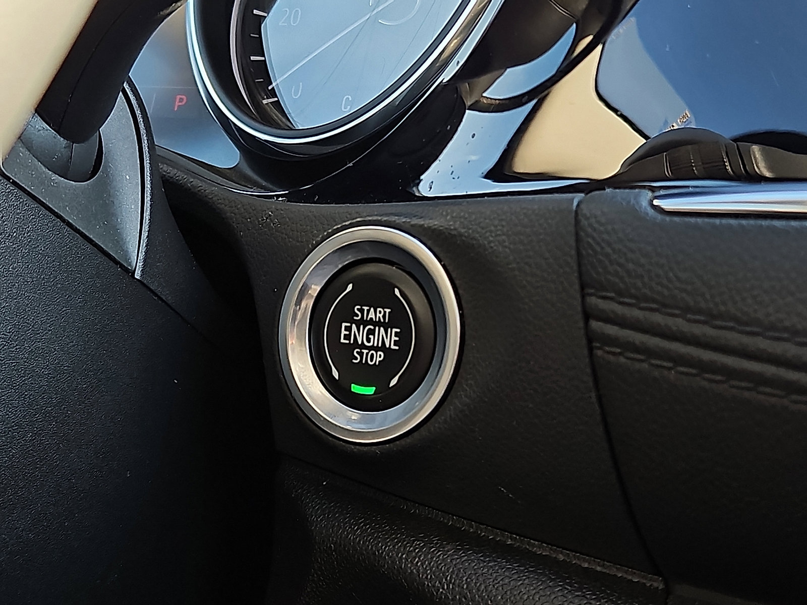 Certified 2021 Buick Encore GX Select w/ Advanced Technology Package image 24