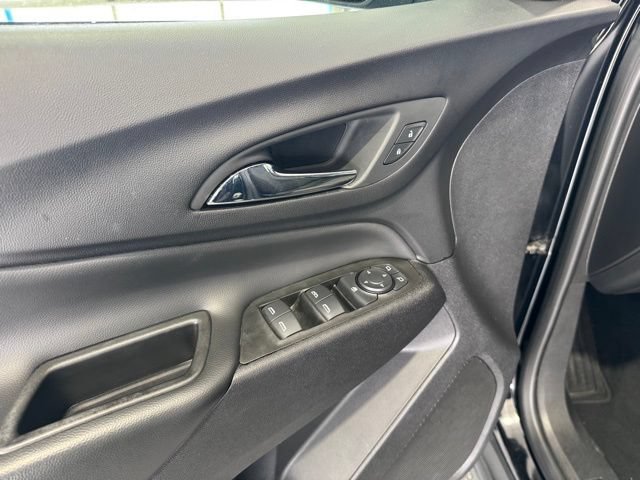 Used 2023 Chevrolet Equinox LT FWD image 7