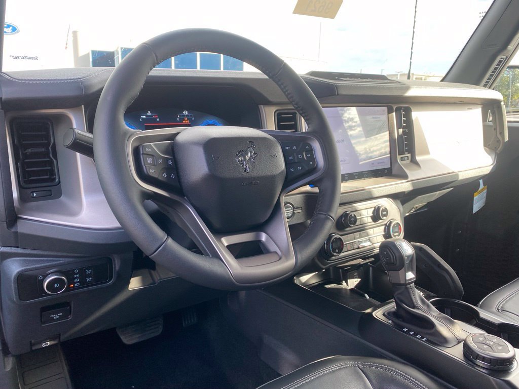 New 2026 Ford Bronco Outer Banks w/ Sasquatch Package AWD/4WD image 19